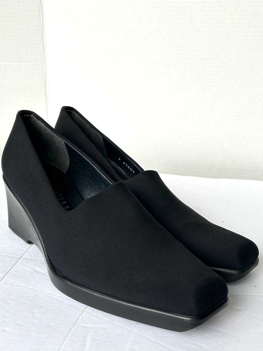 Stuart Weitzman High Vamp Square Toe Pumps Black 9.5 AA Narrow 90s Minimalist